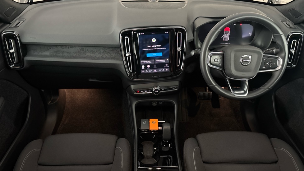 VOLVO C40 Image 11