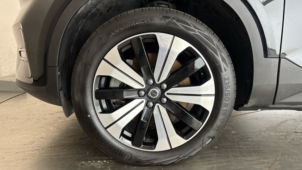 VOLVO C40 Image 17
