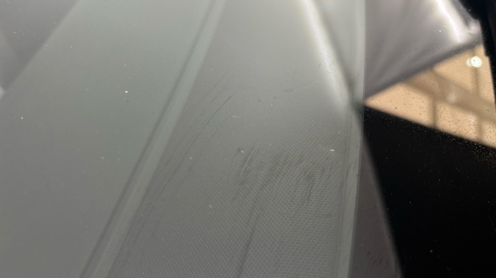 TESLA MODEL Y chips