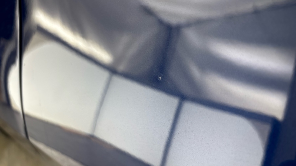 TESLA MODEL Y chips and dent