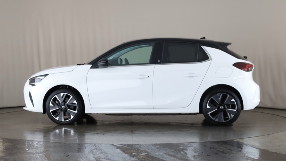 VAUXHALL CORSA Image 2