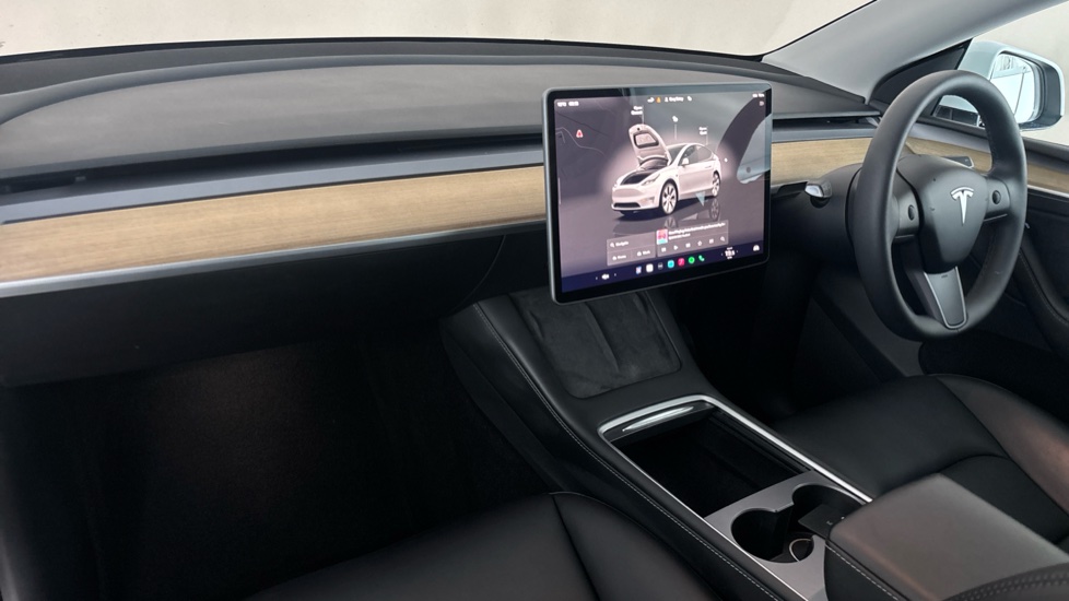 TESLA MODEL Y Image 10