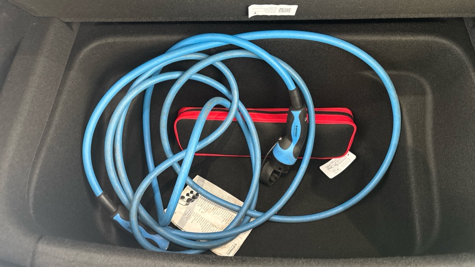 TESLA MODEL Y Image 22