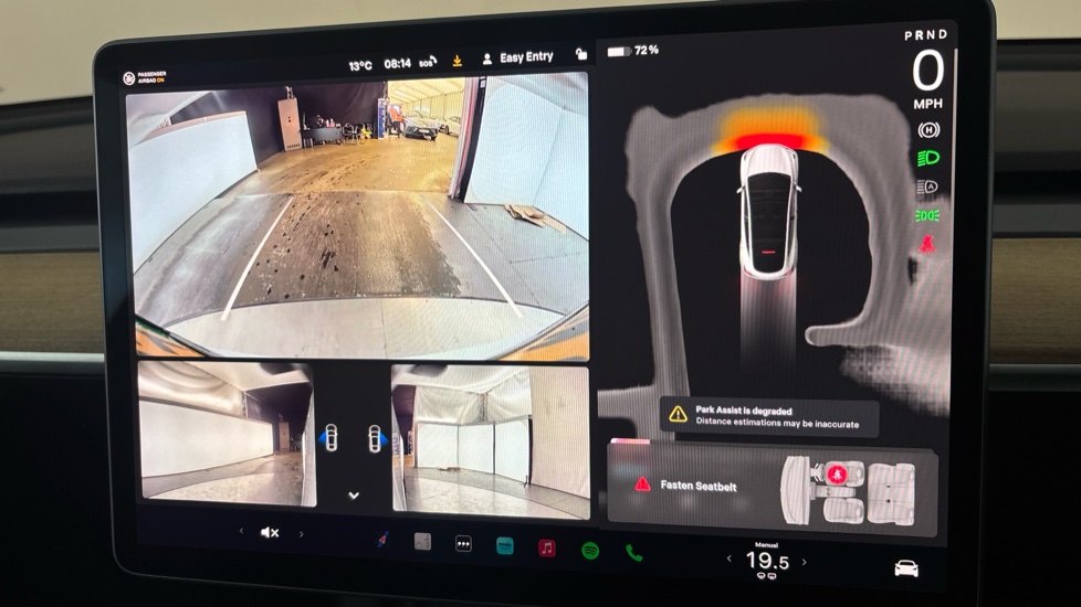 TESLA MODEL Y reverse camera