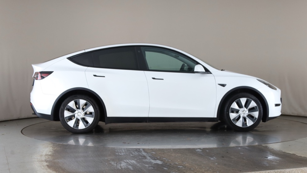 TESLA MODEL Y Image 6
