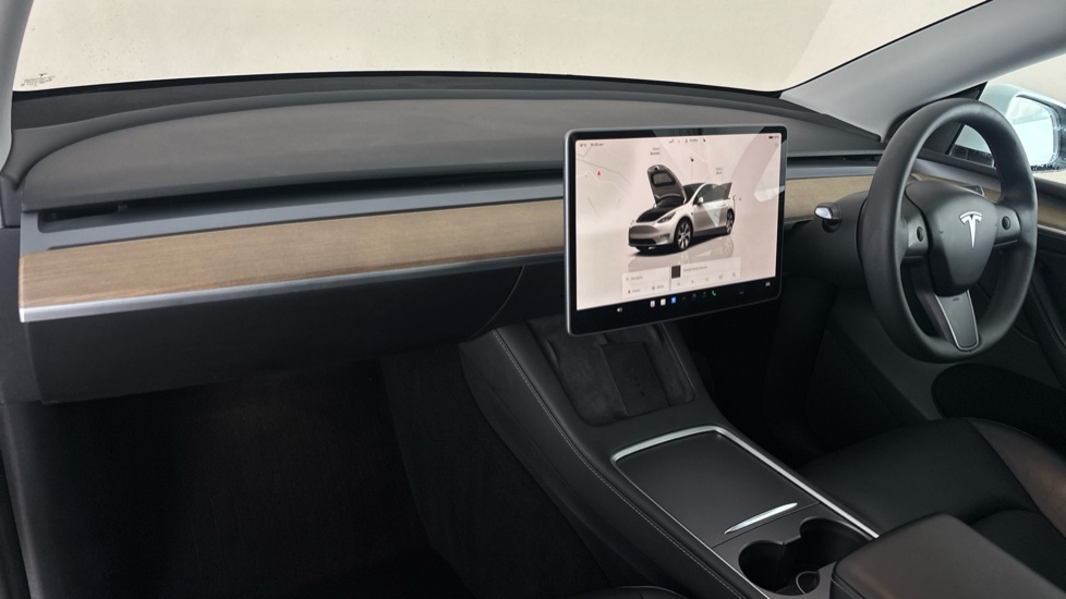 TESLA MODEL Y Image 10