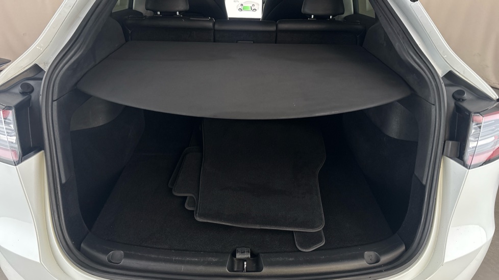 TESLA MODEL Y Image 15