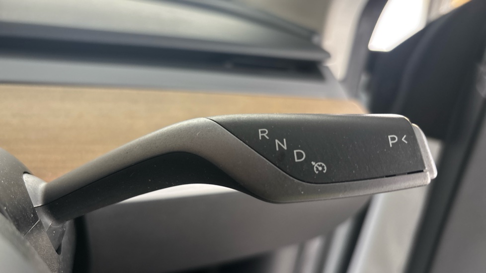 TESLA MODEL Y cruise control