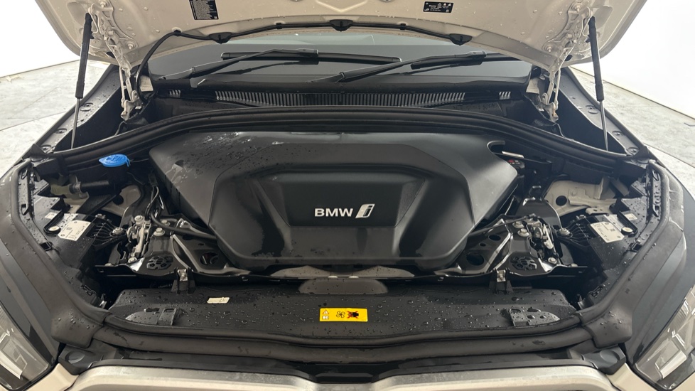 BMW iX2 Image 16