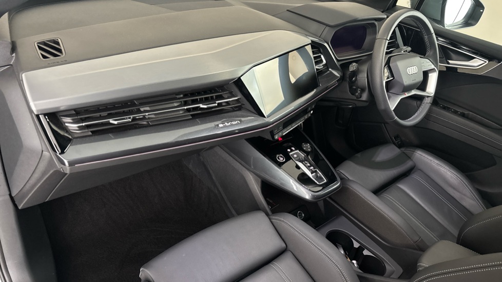 AUDI Q4 Image 10