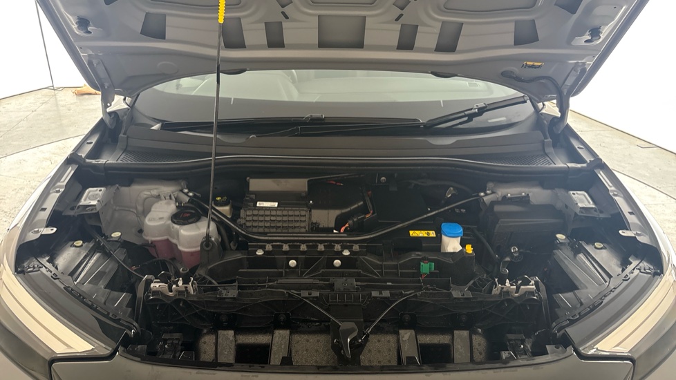 AUDI Q4 Image 16