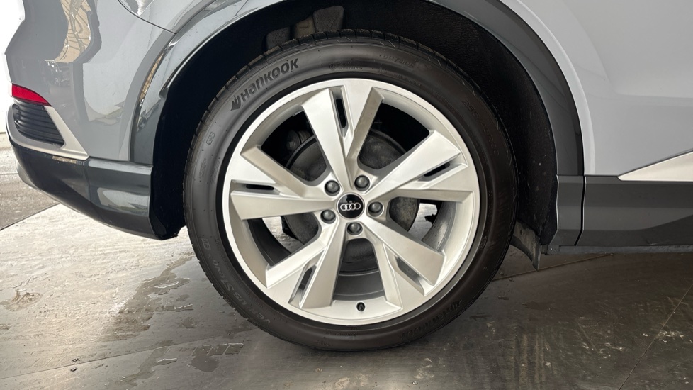 AUDI Q4 Image 19