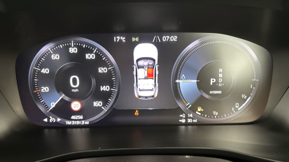 VOLVO XC40 Image 13