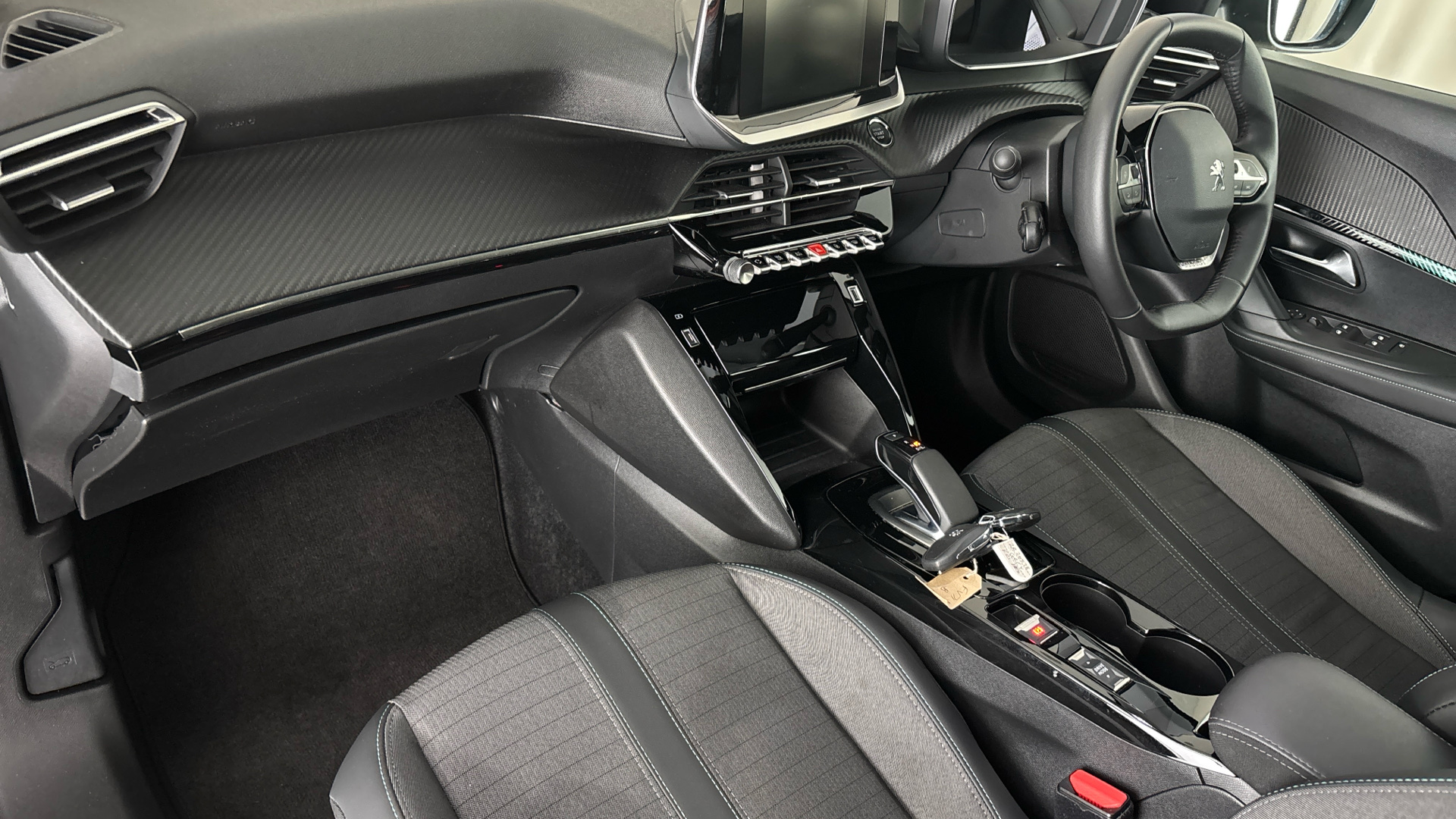 Peugeot 2008 100kW Allure Premium 50kWh 5dr Auto