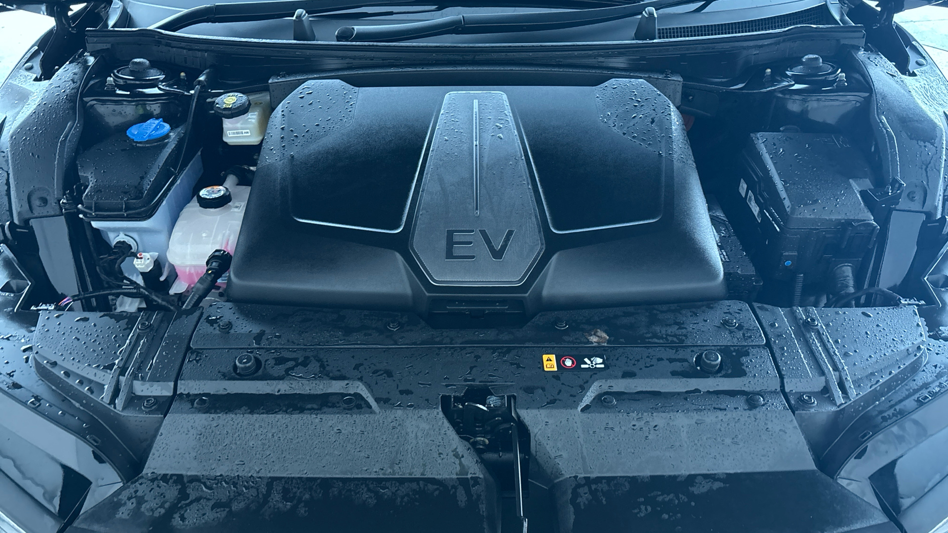 4020812 236kW GT Line 77.4kWh 5dr AWD Auto