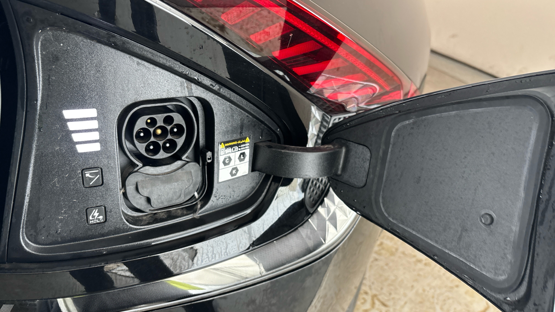 4020812 236kW GT Line 77.4kWh 5dr AWD Auto