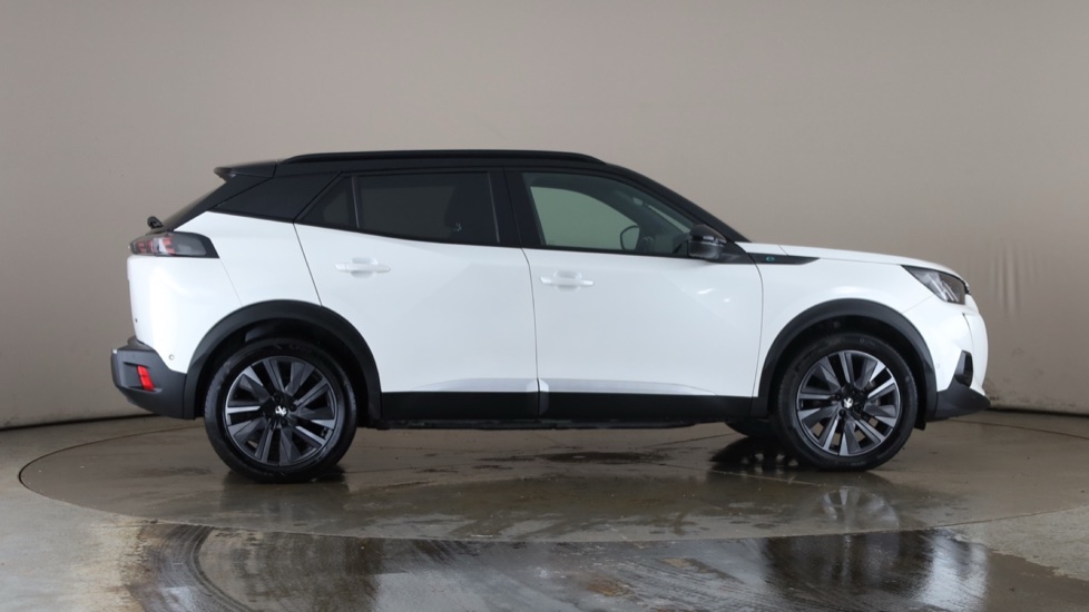 PEUGEOT 2008 Image 6