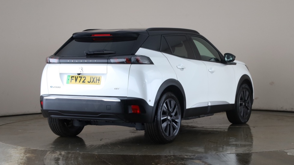 PEUGEOT 2008 Image 5