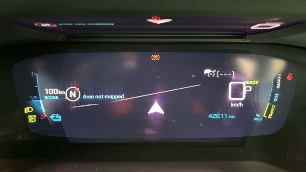 PEUGEOT 2008 Image 13