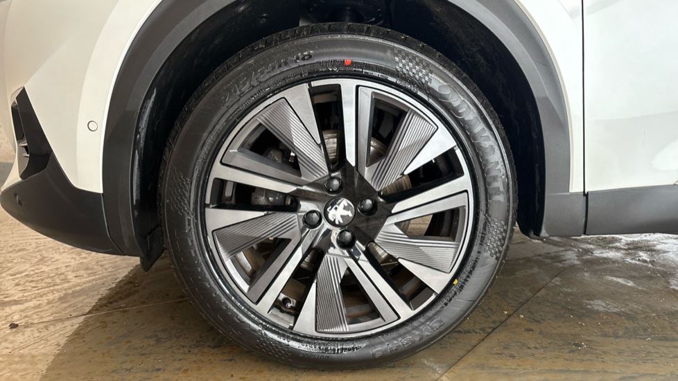 PEUGEOT 2008 Image 17