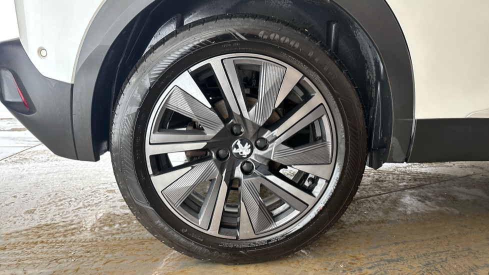 PEUGEOT 2008 Image 19