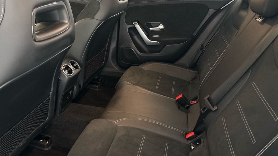 MERCEDES A CLASS Image 14