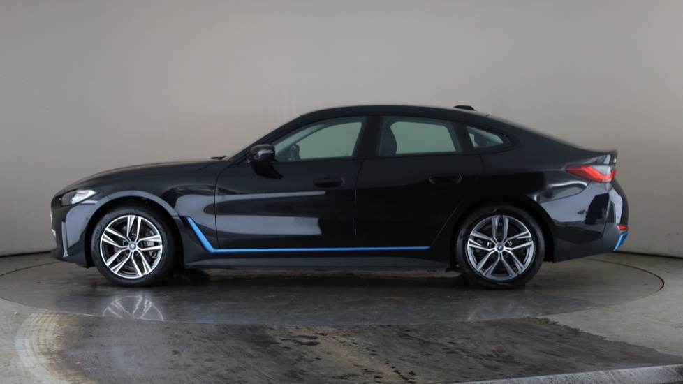 BMW I4 Image 2