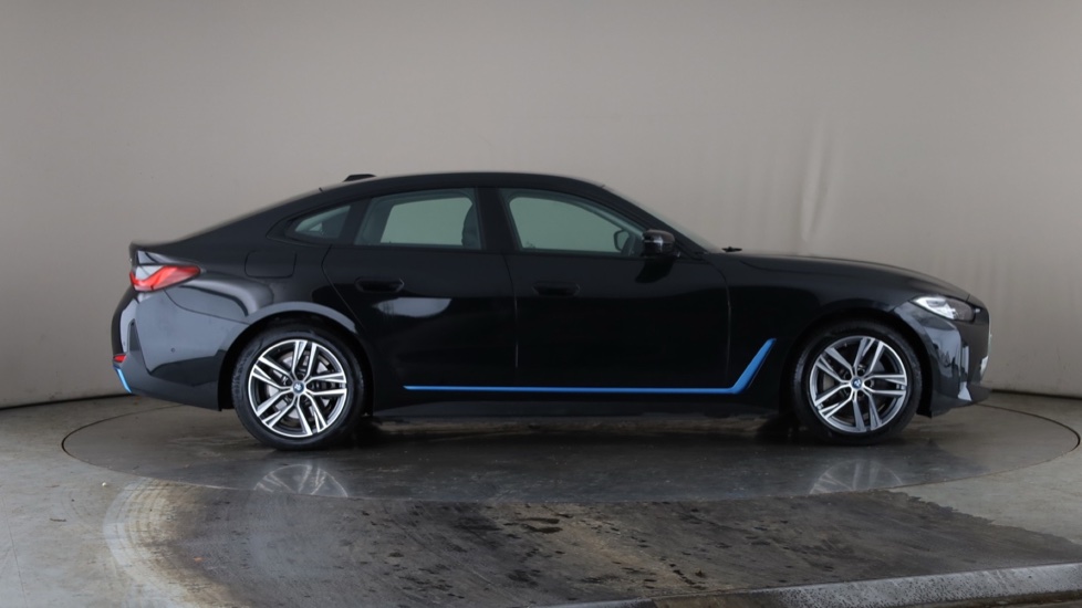 BMW I4 Image 6