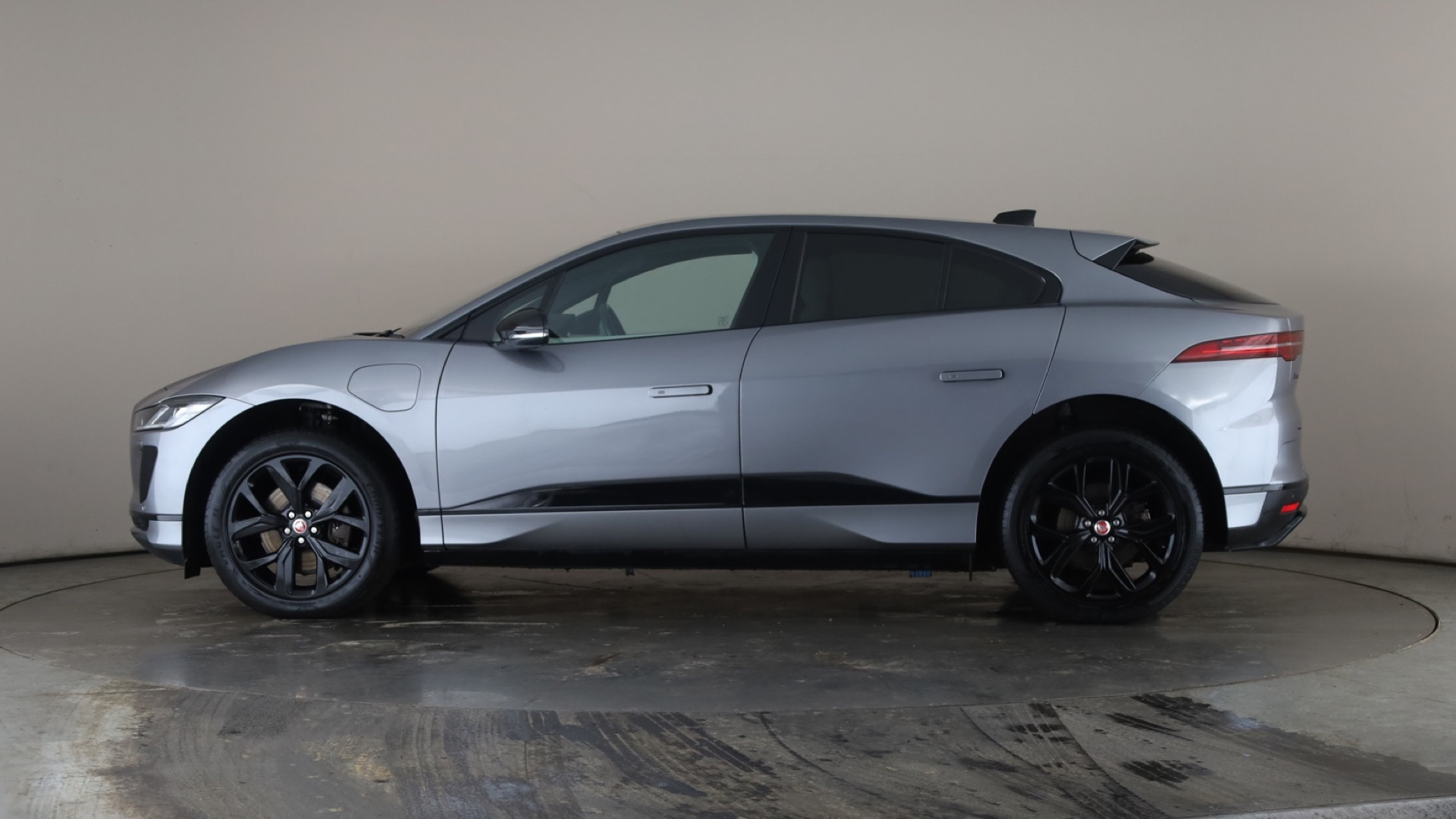 294kW EV400 Black 90kWh 5dr Auto [11kW Charger]