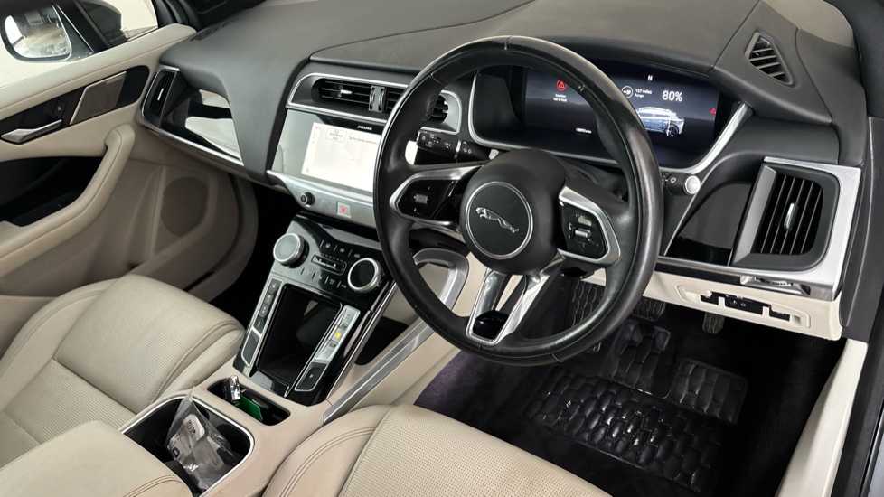 JAGUAR I-PACE Image 9
