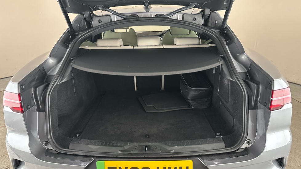 JAGUAR I-PACE Image 15