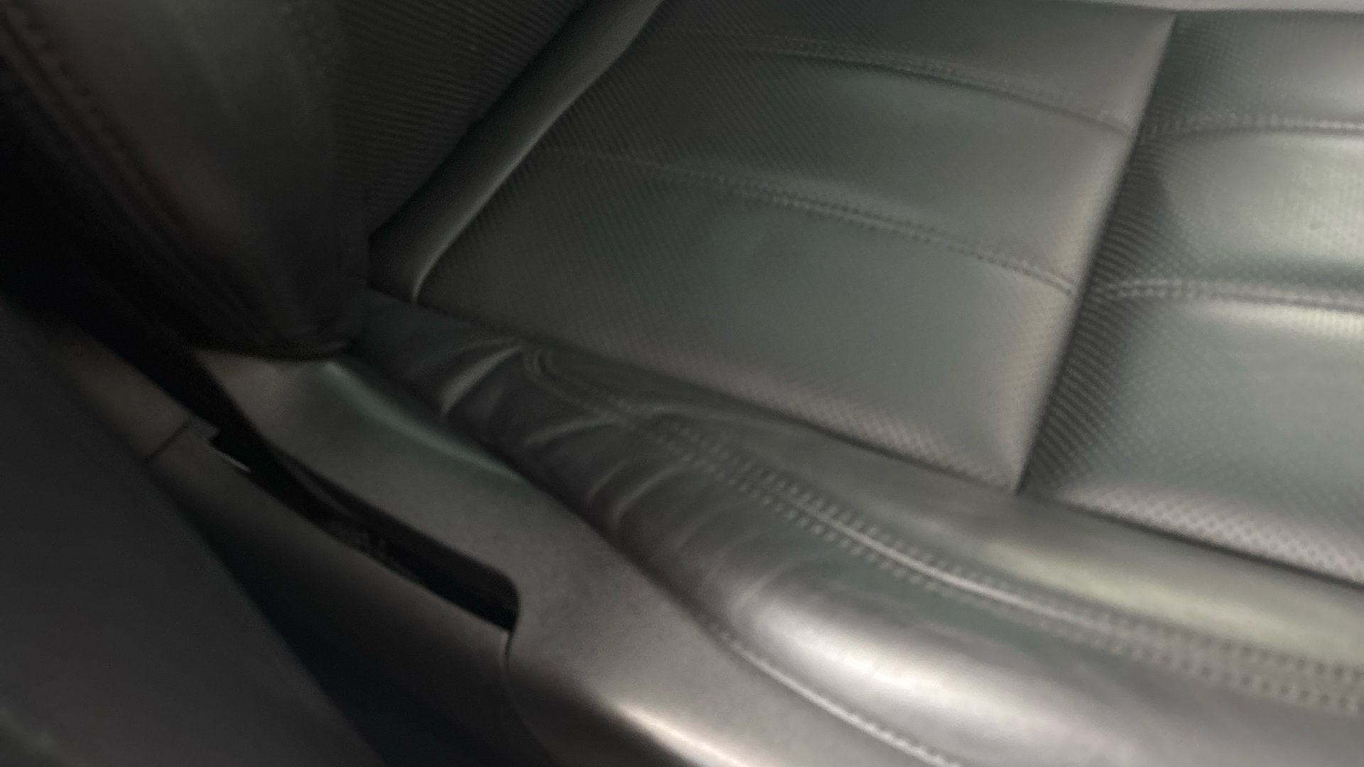 4027510 2.0 P400e HSE Dynamic Black 5dr Auto