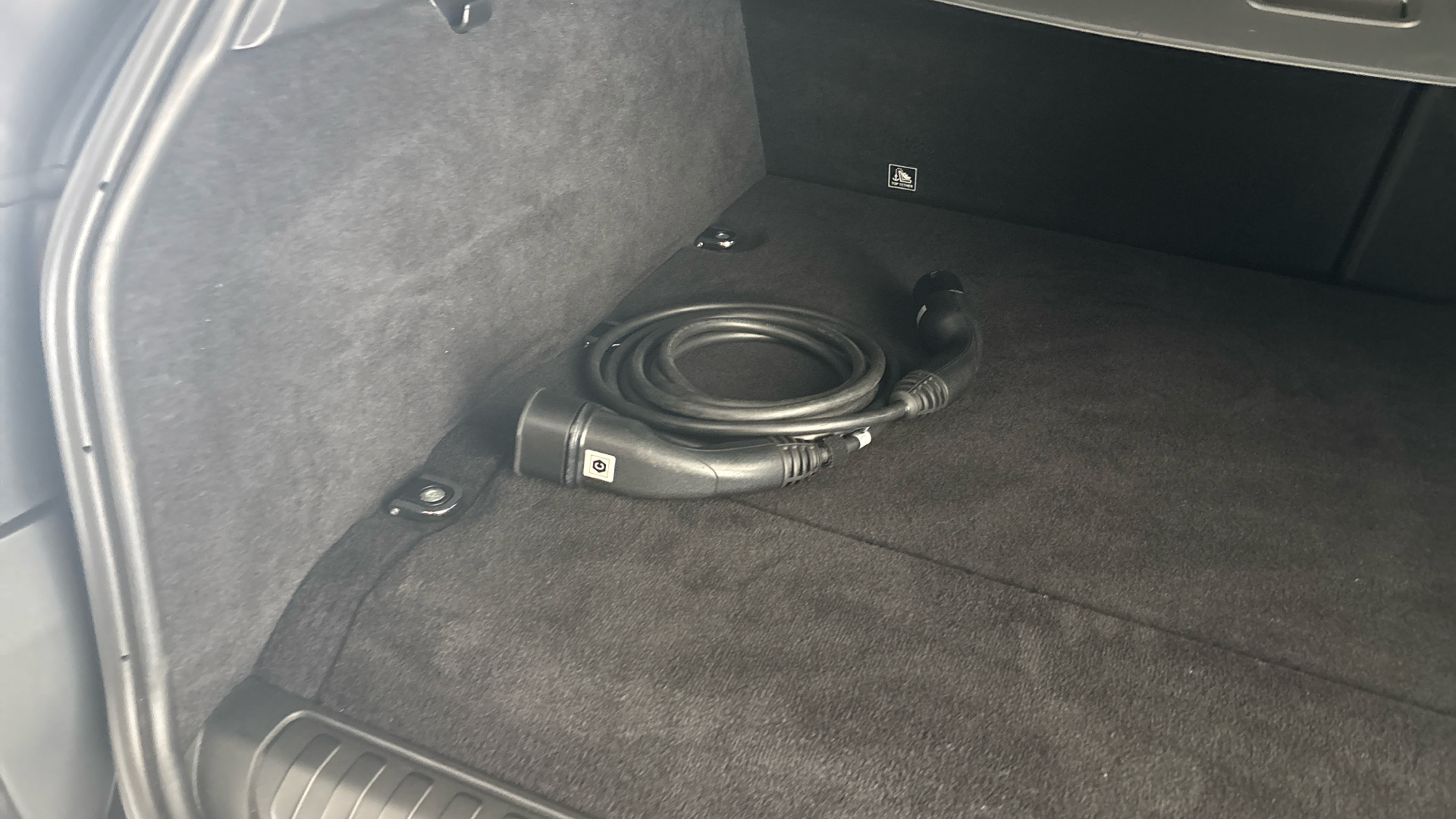 4027510 2.0 P400e HSE Dynamic Black 5dr Auto