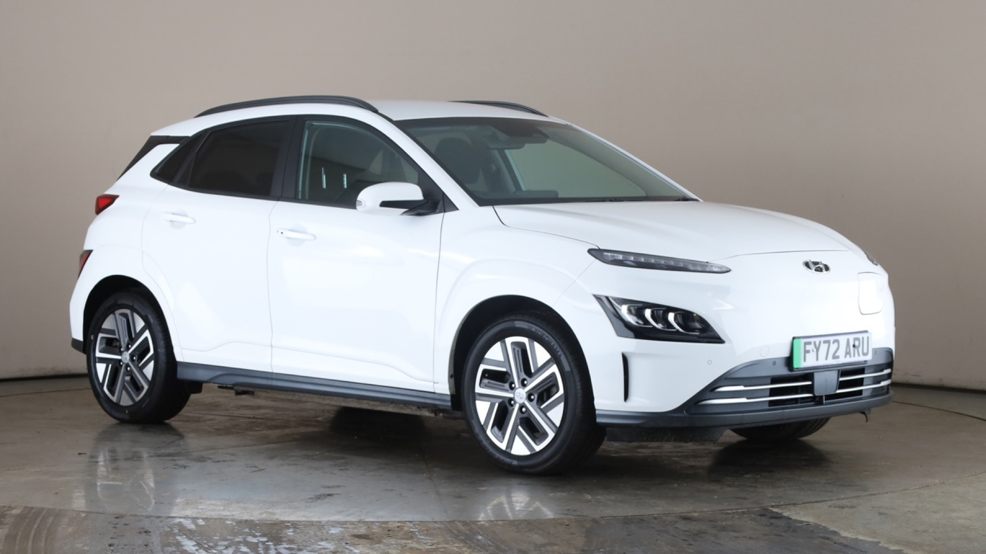 4027709 150kW Premium 64kWh 5dr Auto