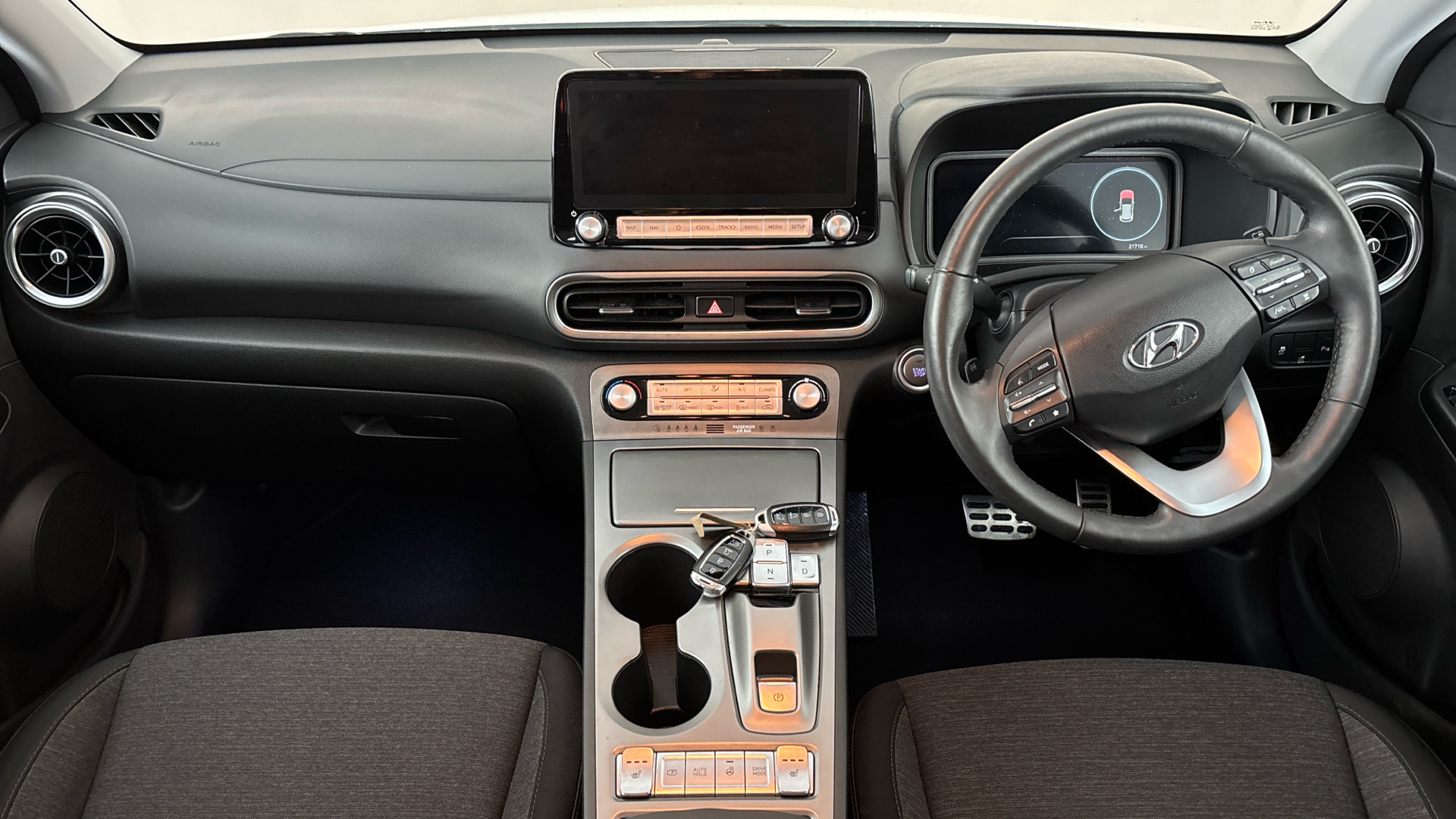 4027709 150kW Premium 64kWh 5dr Auto