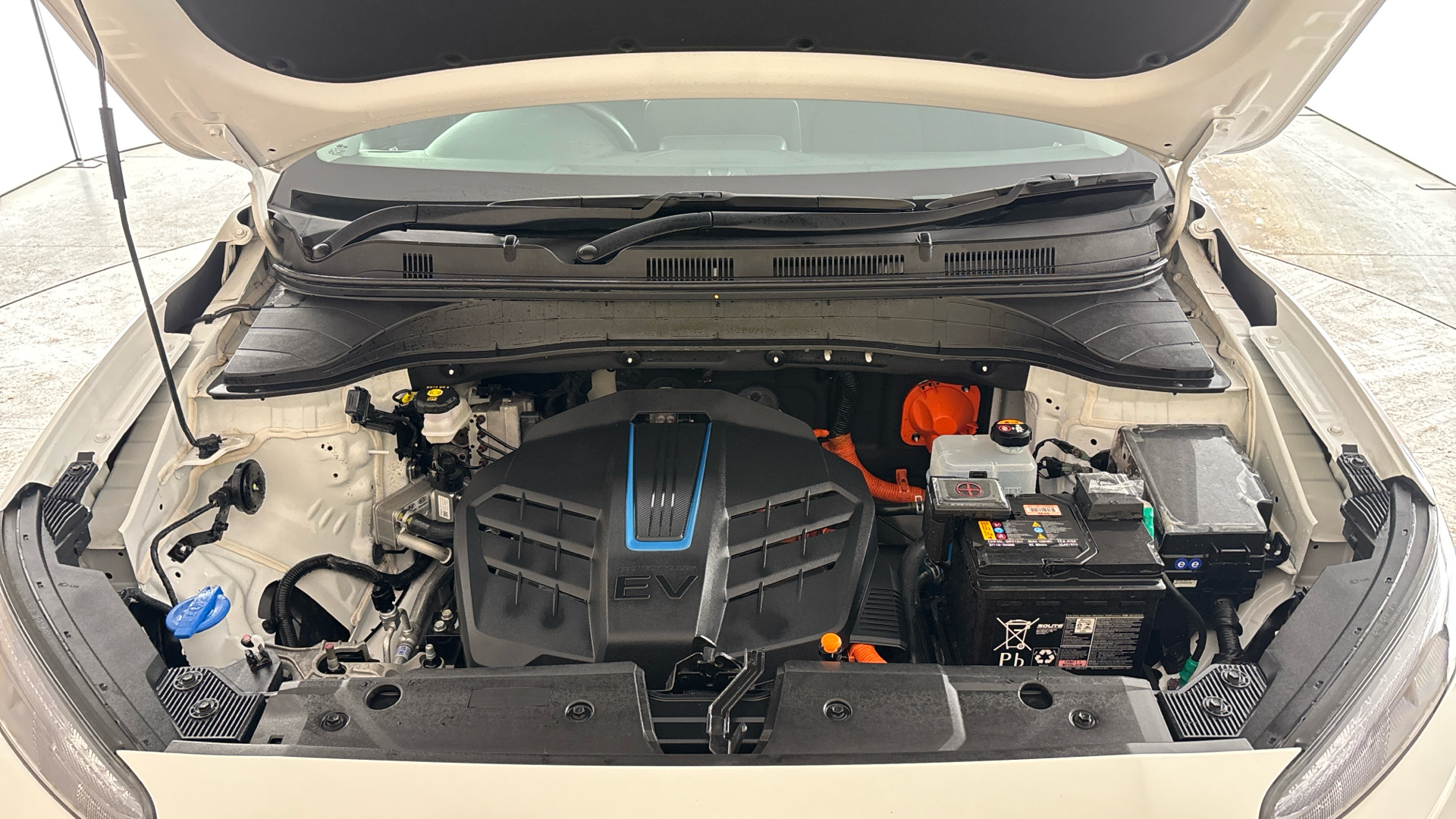 4027709 150kW Premium 64kWh 5dr Auto