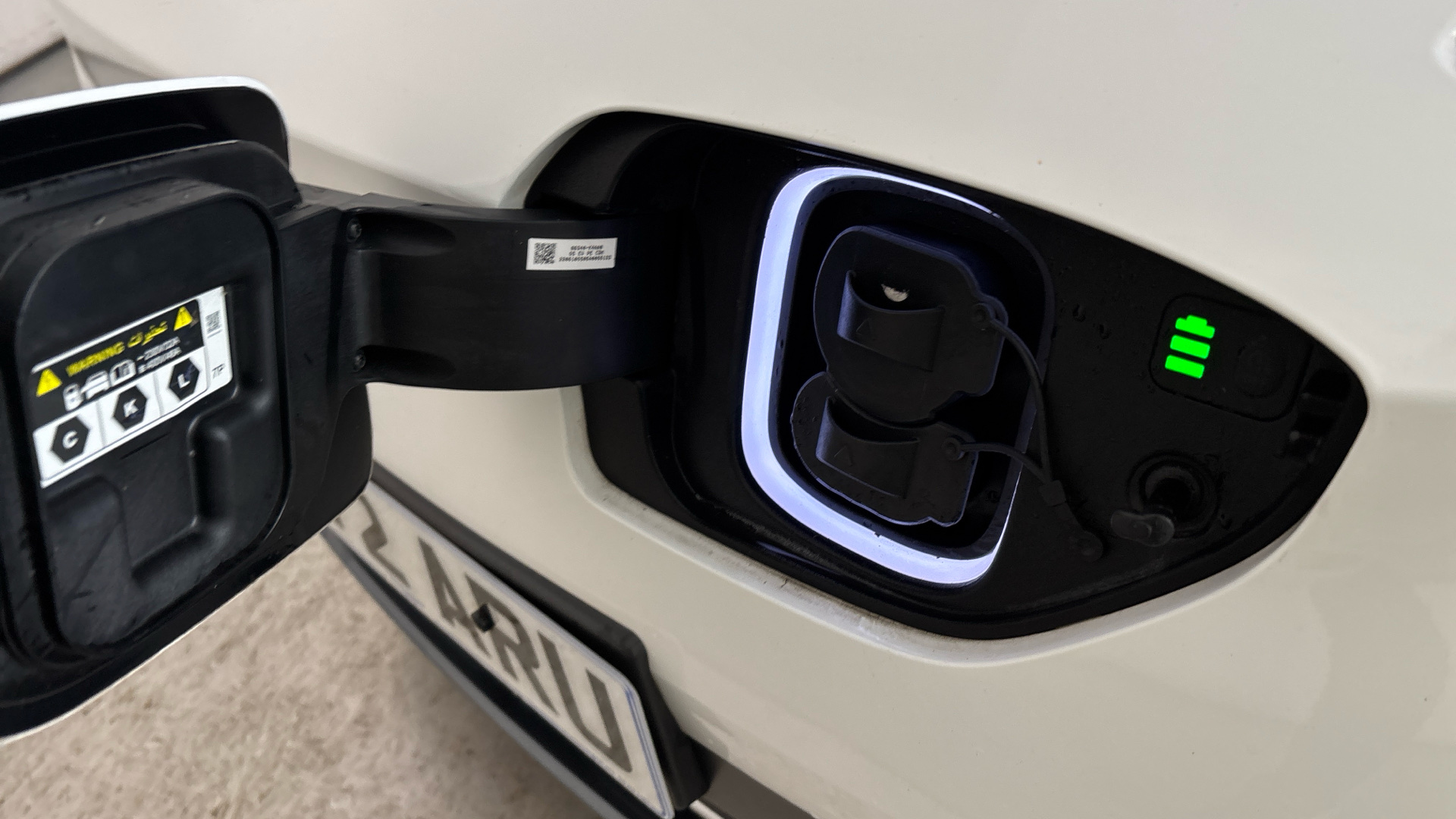 4027709 150kW Premium 64kWh 5dr Auto