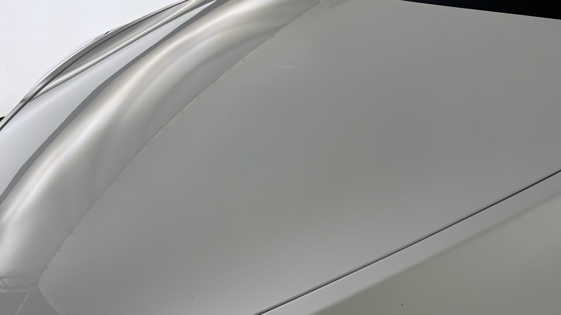 4020684 RWD 5dr Auto