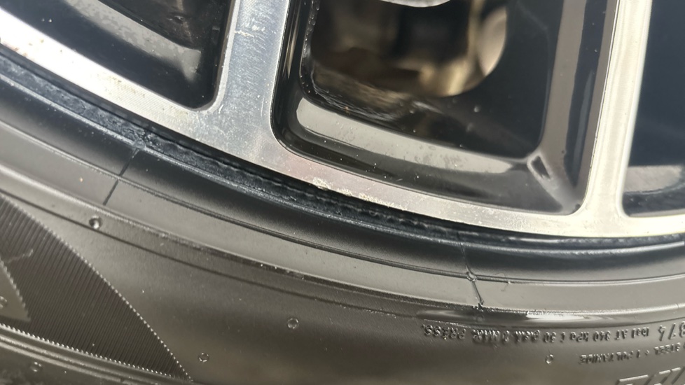 VOLVO XC60 Scuff