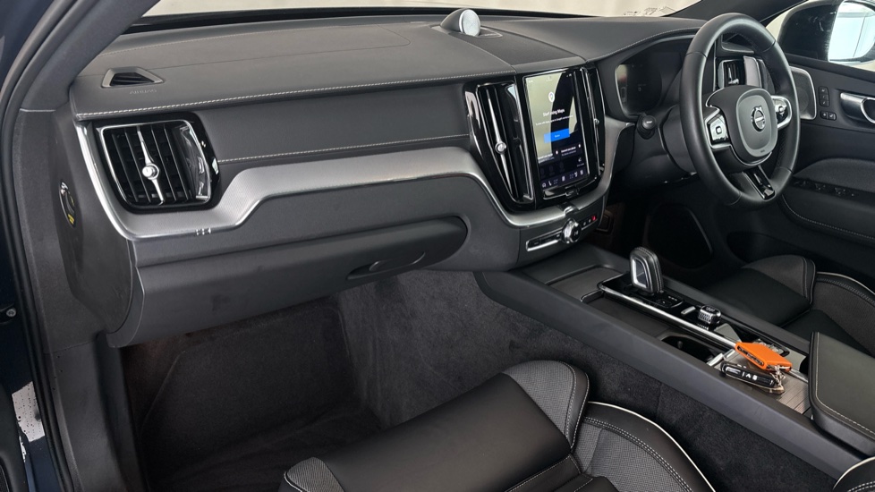 VOLVO XC60 Image 10