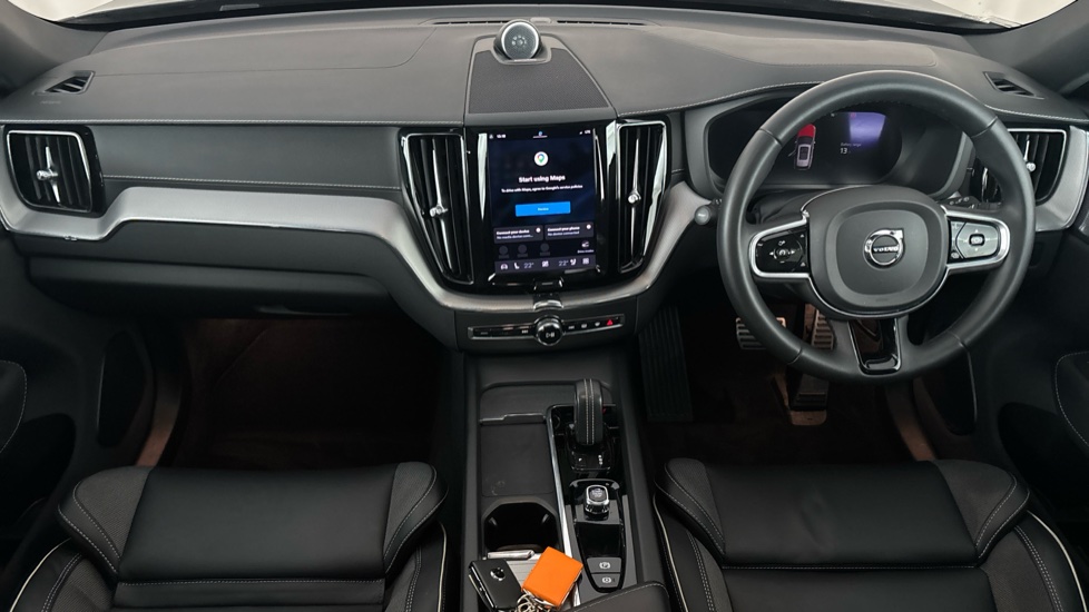 VOLVO XC60 Image 11