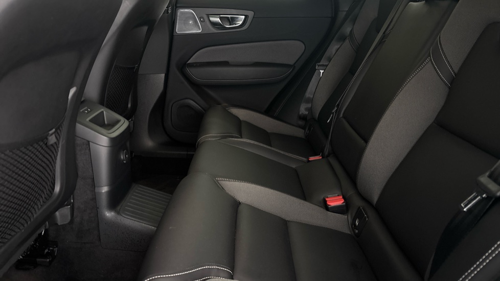 VOLVO XC60 Image 14