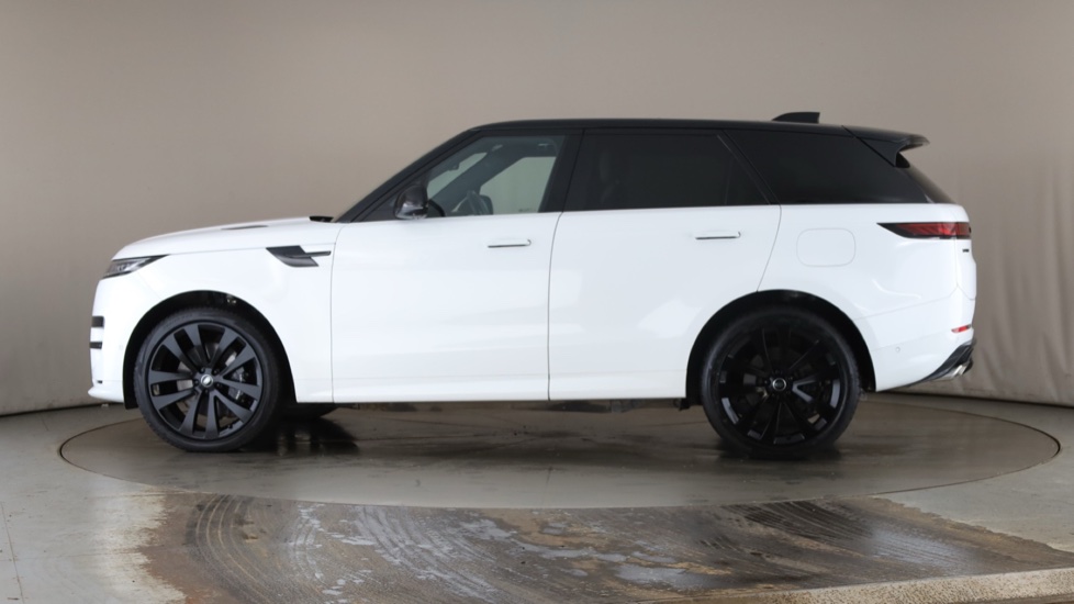 LAND ROVER RANGE ROVER SPORT Image 2