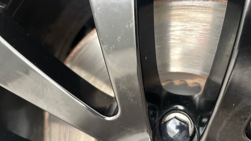 LAND ROVER RANGE ROVER SPORT scratches