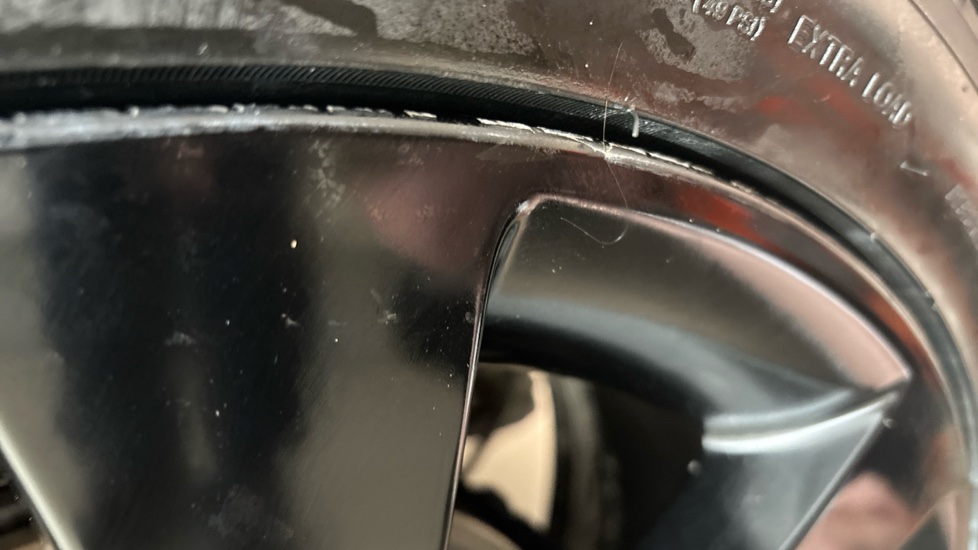 LAND ROVER RANGE ROVER SPORT scratches