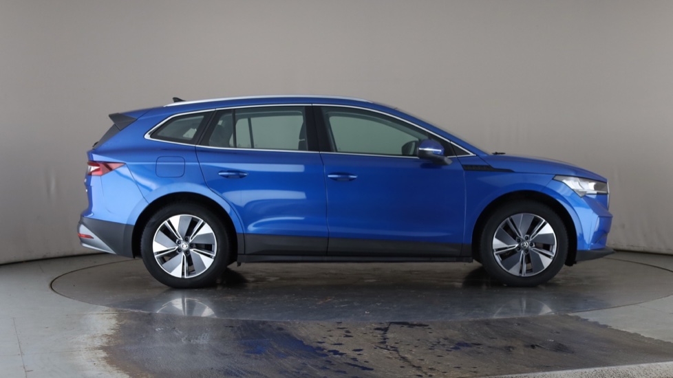 SKODA ENYAQ Image 6