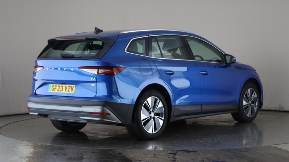 SKODA ENYAQ Image 5