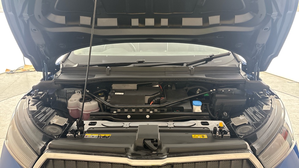 SKODA ENYAQ Image 16