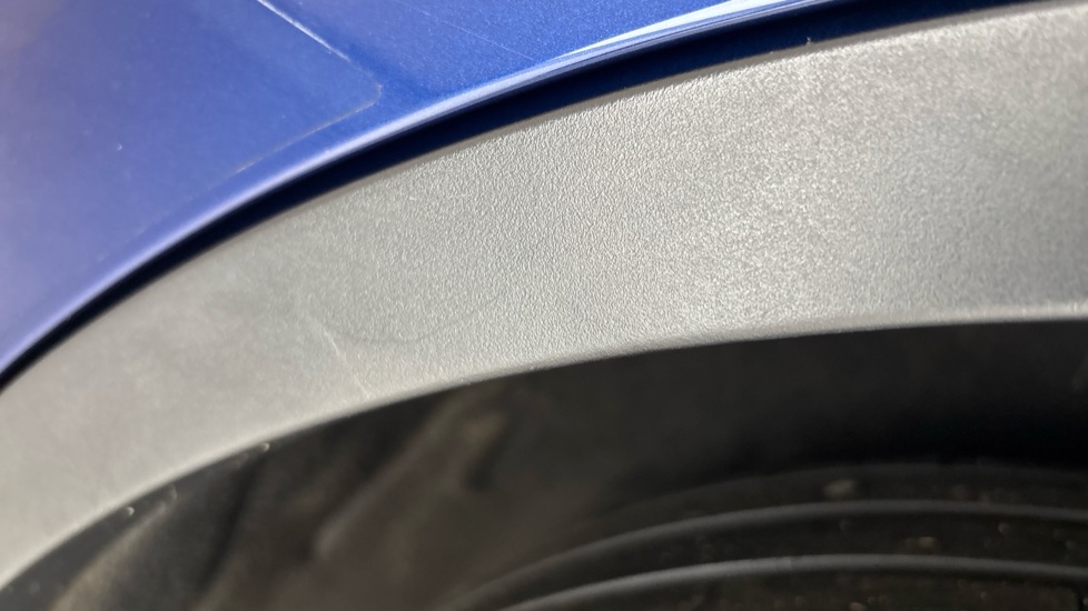 TESLA MODEL Y scratches