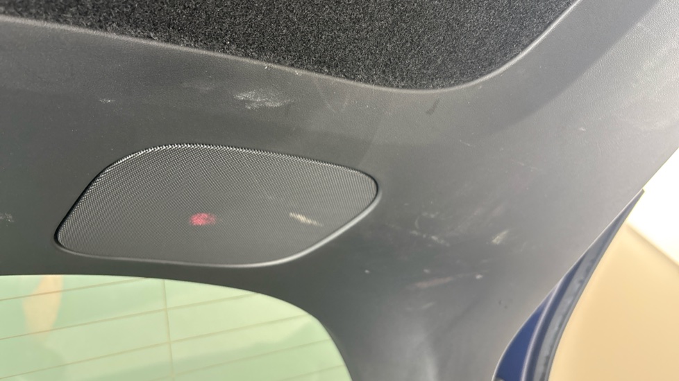 TESLA MODEL Y scuff
